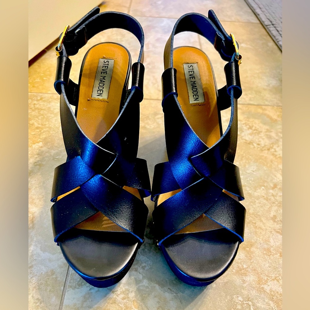 Steve Madden Black Wedge Size 9